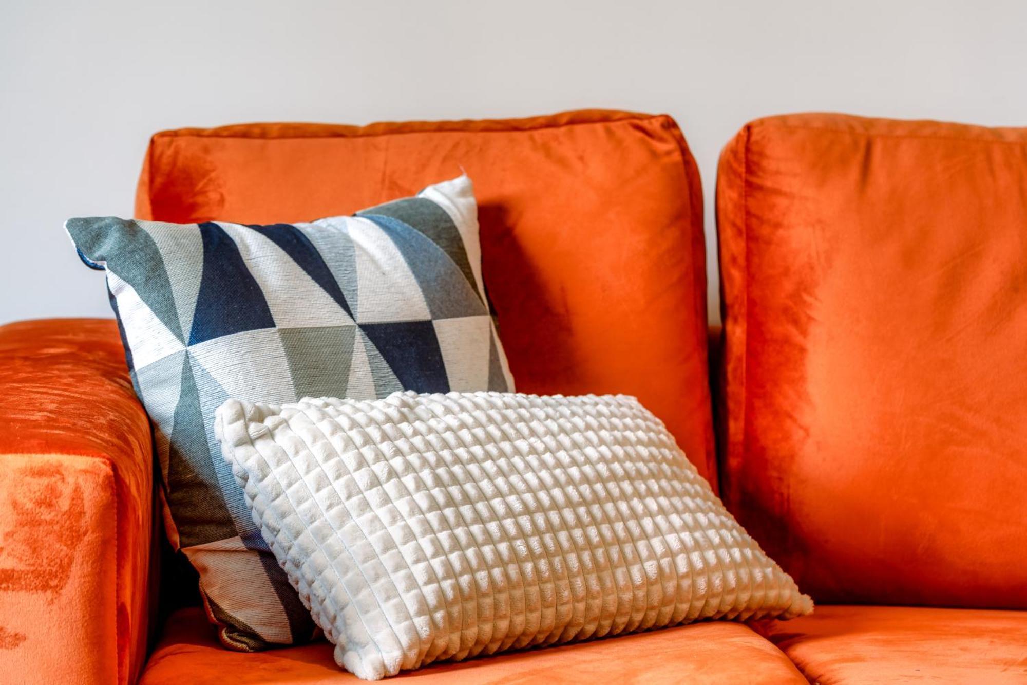 Cosy Retreat - Charming 2-Bed Apartment Greenock Extérieur photo