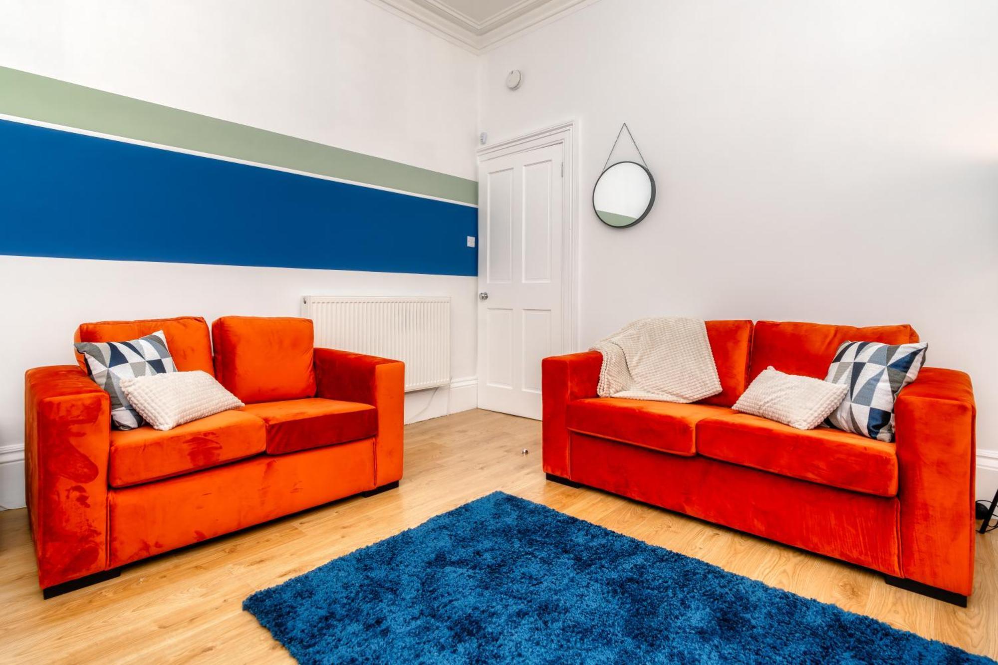 Cosy Retreat - Charming 2-Bed Apartment Greenock Extérieur photo