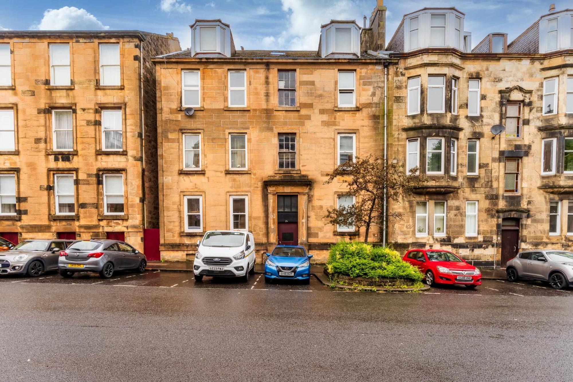 Cosy Retreat - Charming 2-Bed Apartment Greenock Extérieur photo